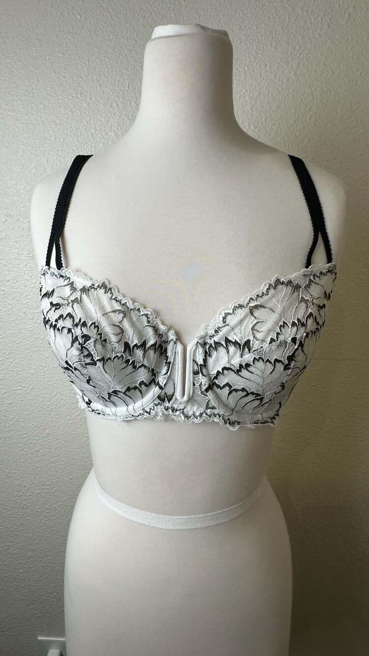 Auden Balconette Lace Bra Size 34D White Black Floral